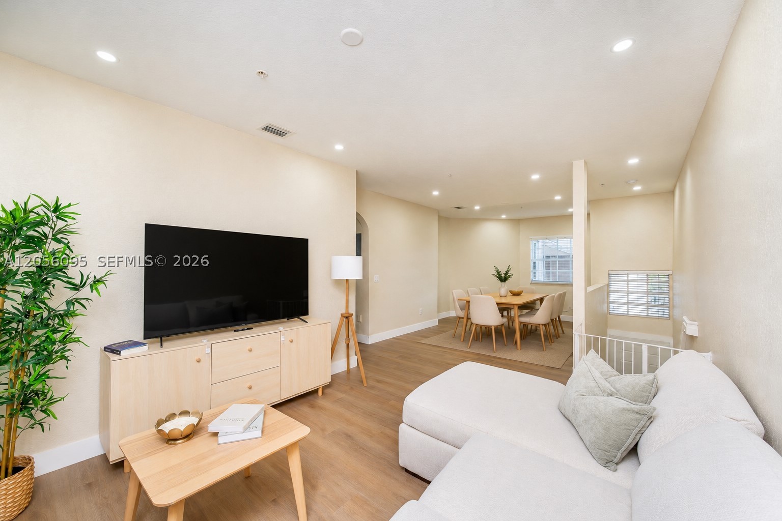 LAS BRISAS AT DORAL CONDO - Residential