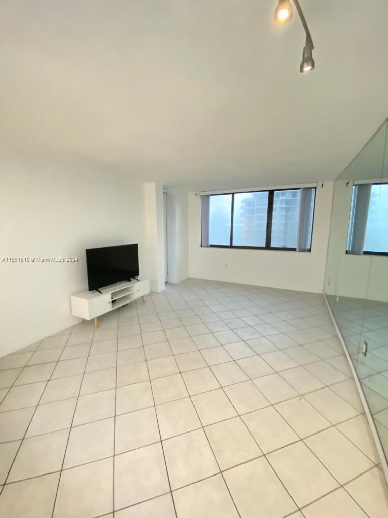 BRICKELL KEY II CONDO - Residential Lease