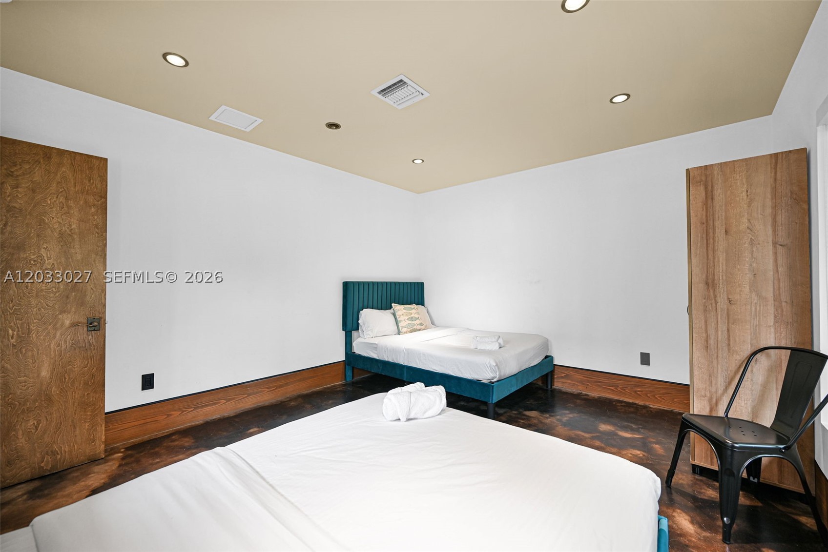 GOULD ISLAND - Residential