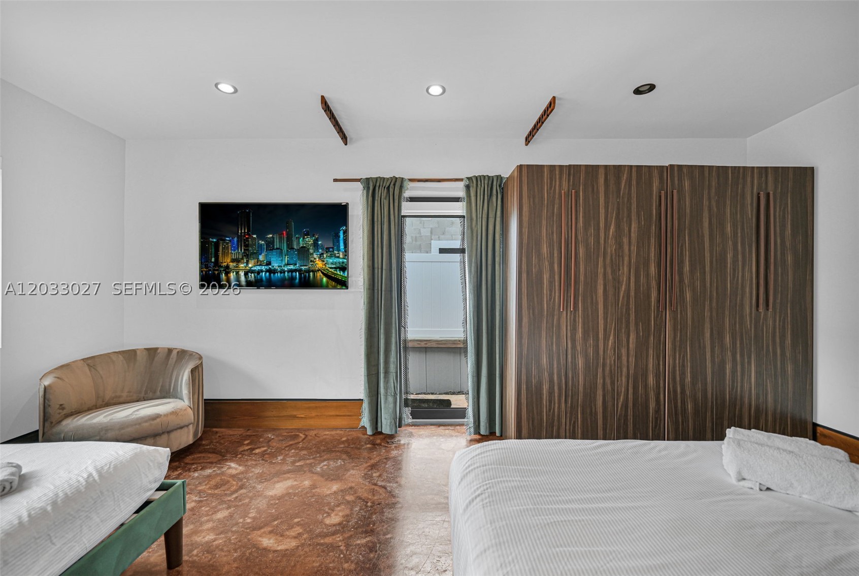 GOULD ISLAND - Residential