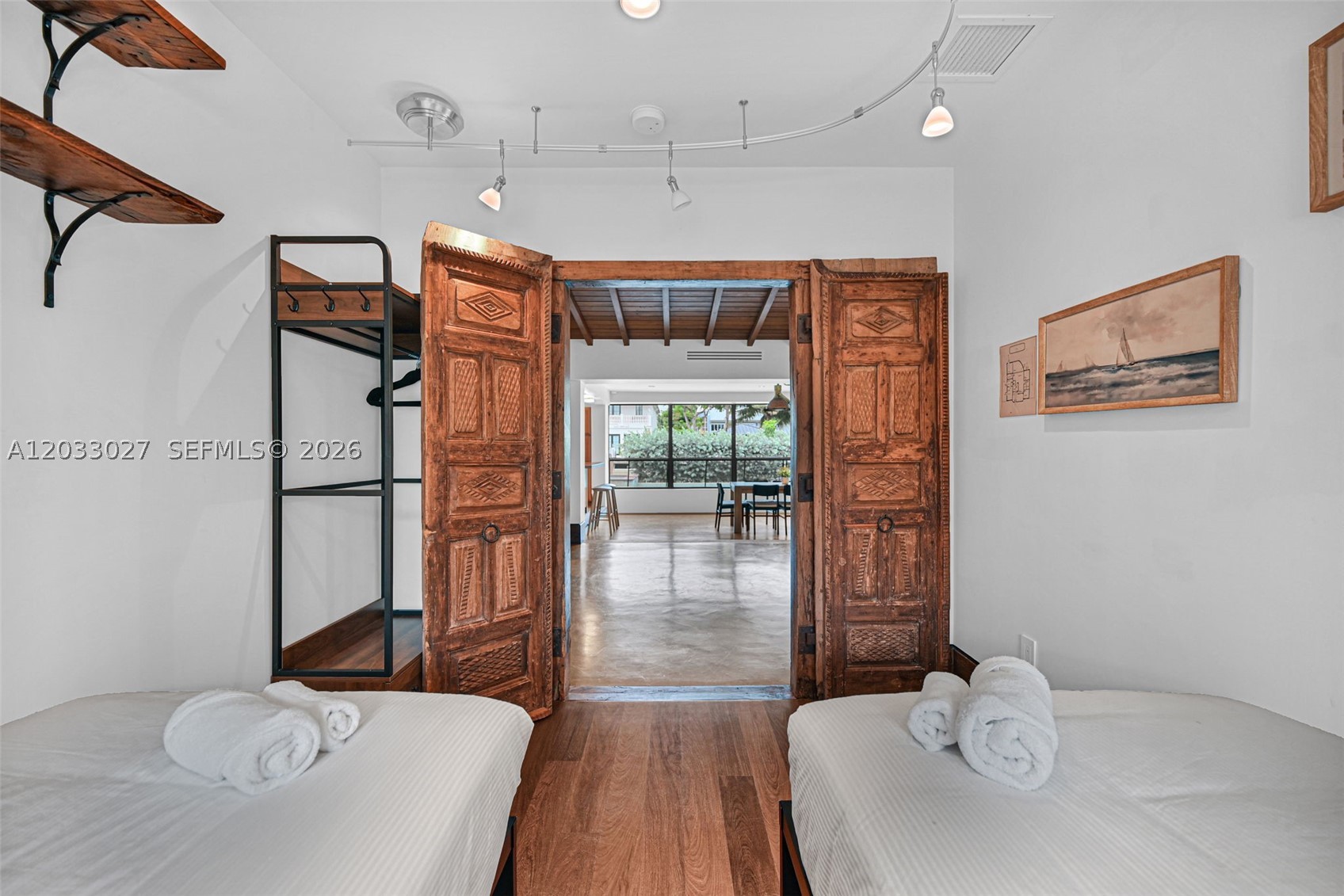 GOULD ISLAND - Residential
