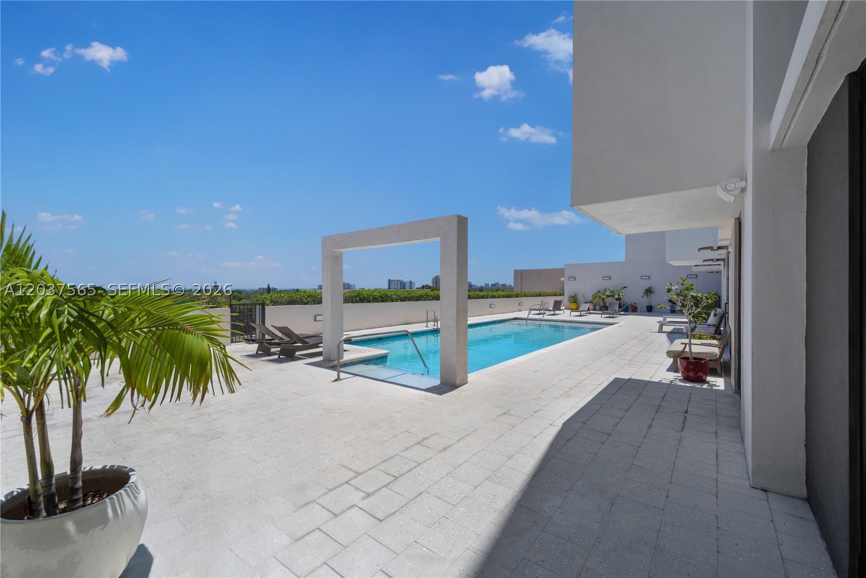 ENGLEWOOD PB 7-38 - Residential Lease