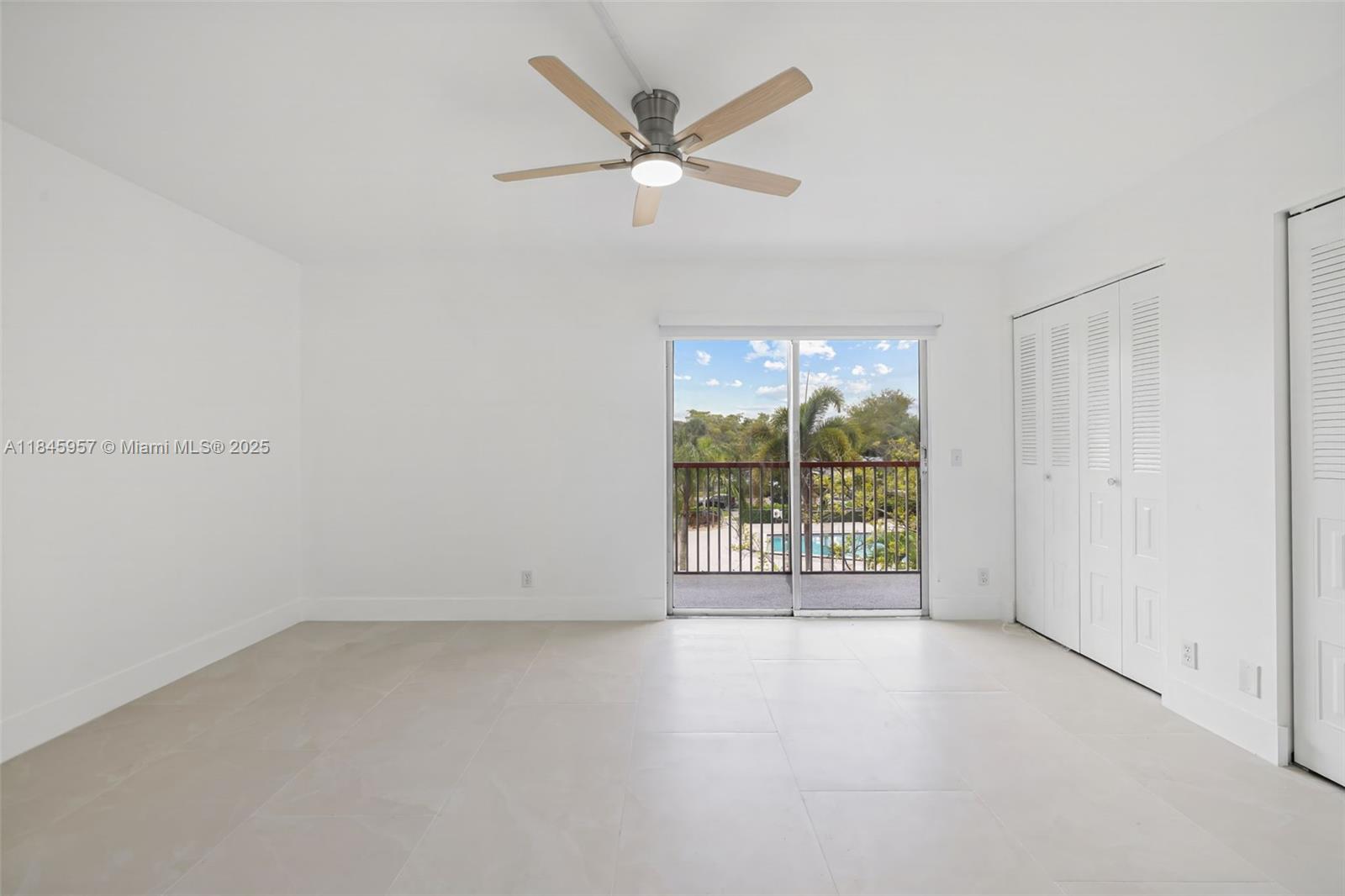 KINGSLEY AT CENTURY VILLA - Residential