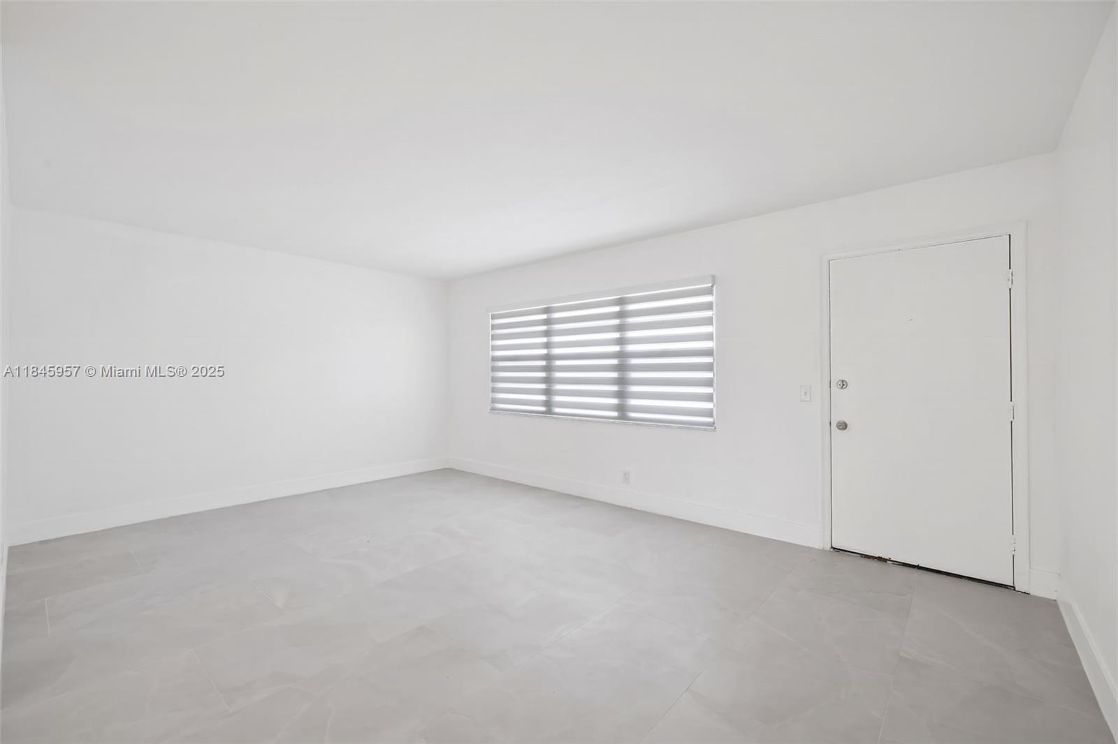 KINGSLEY AT CENTURY VILLA - Residential