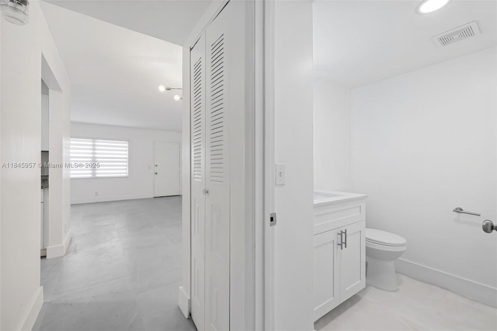 KINGSLEY AT CENTURY VILLA - Residential