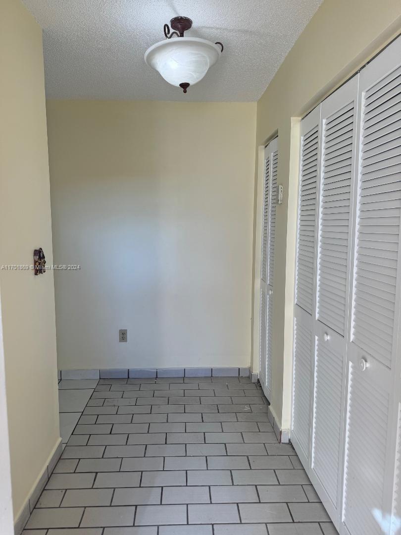PALM SPRINGS VILLAS SOUTH - Residential Lease