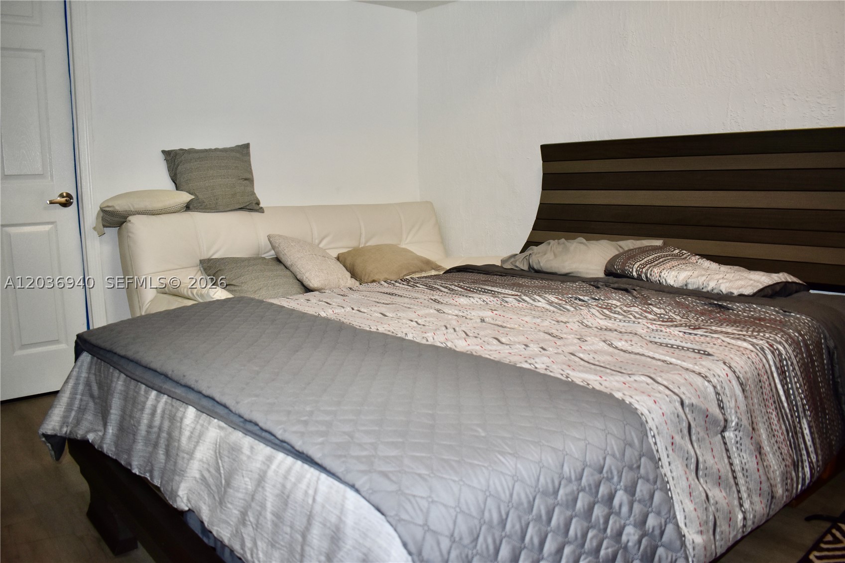 ISLANDS AT DORAL 1ST ADDN - Residential