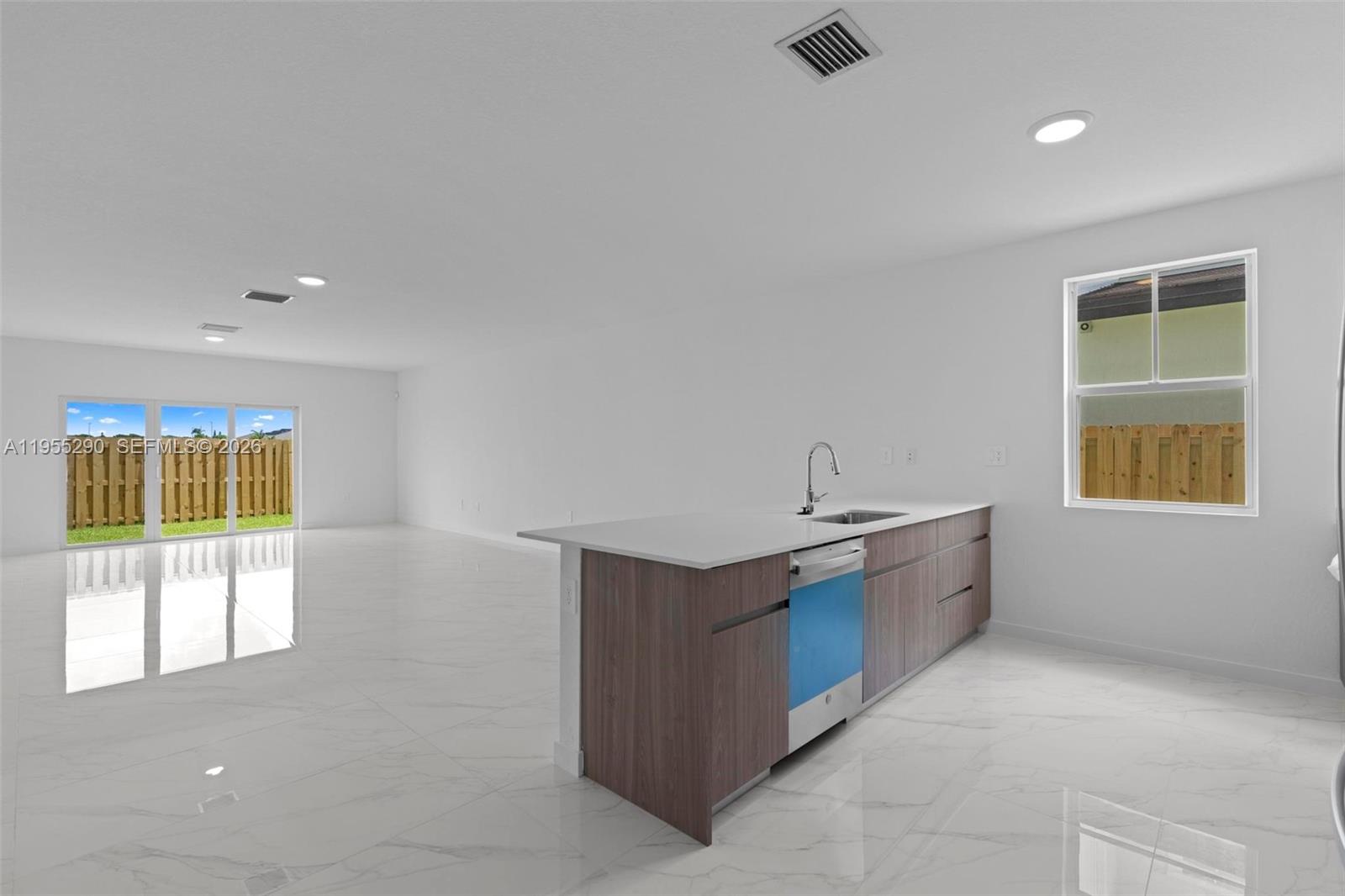 SUNRISE ESTATES - Residential