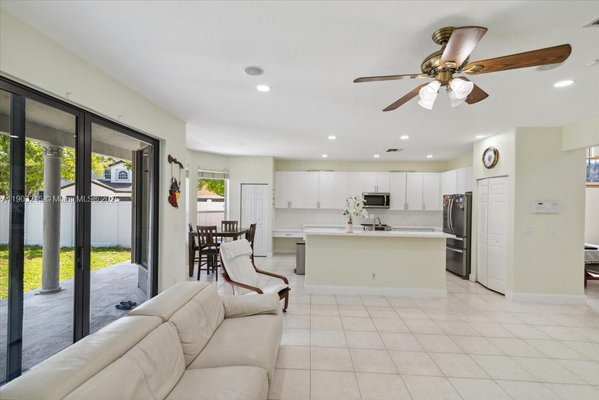 SILVER LAKES PHASE III RE - Residential