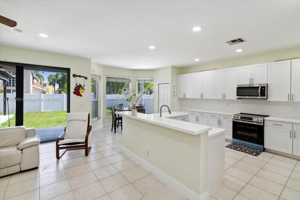 SILVER LAKES PHASE III RE - Residential
