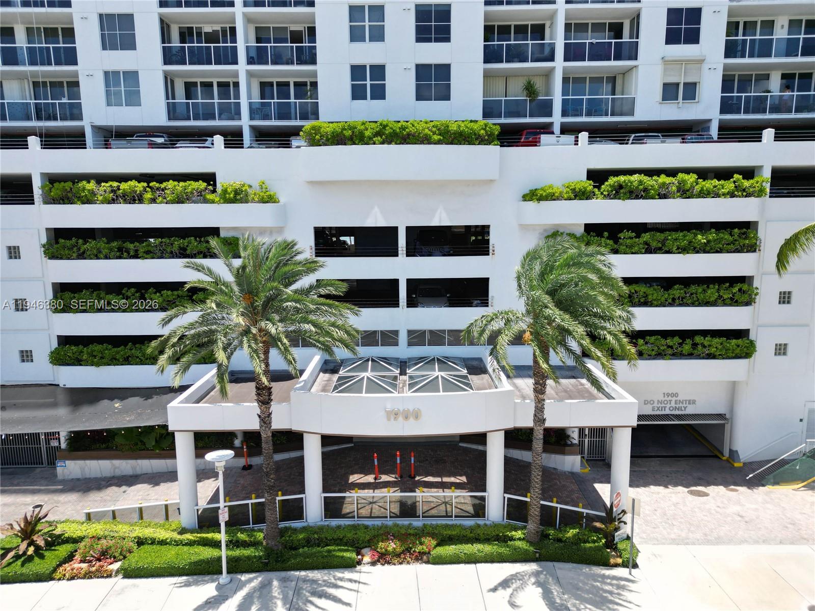 SUNSET HARBOUR NORTH CONDO - Residential