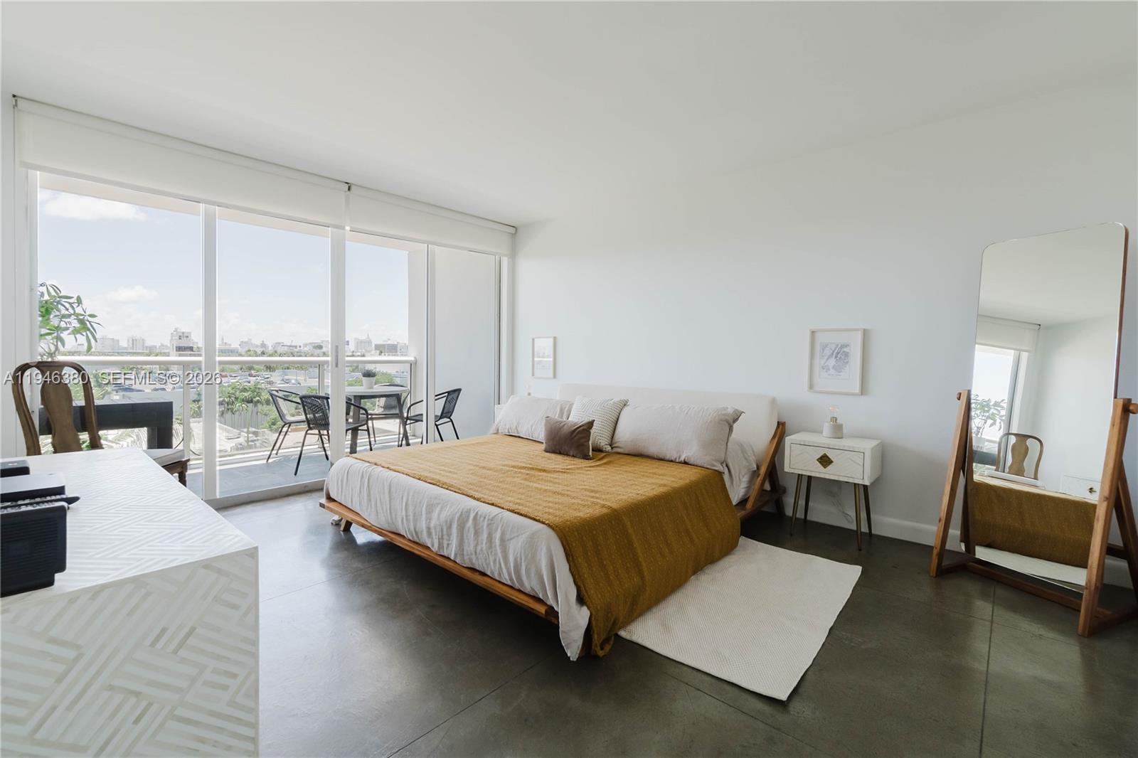 SUNSET HARBOUR NORTH CONDO - Residential
