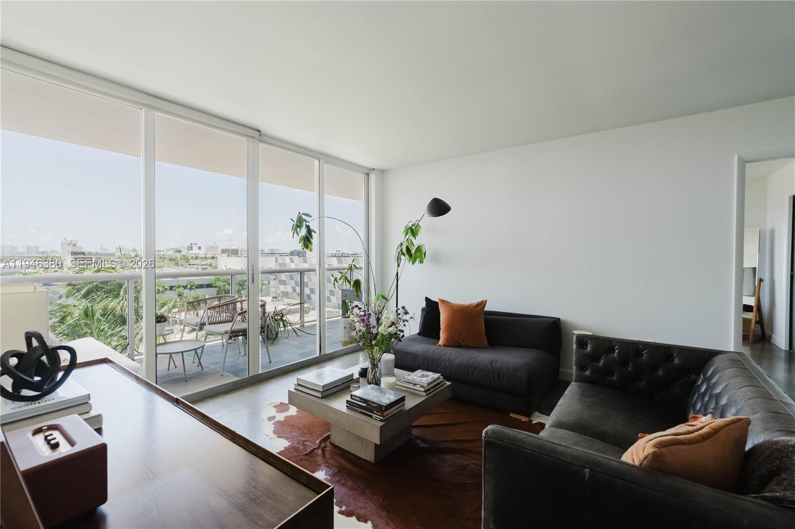 SUNSET HARBOUR NORTH CONDO - Residential