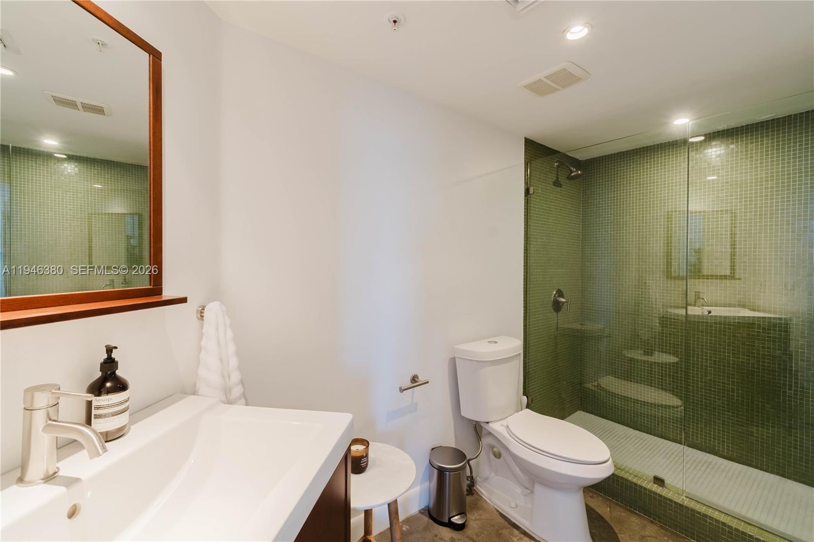 SUNSET HARBOUR NORTH CONDO - Residential