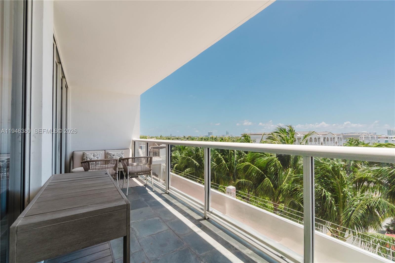 SUNSET HARBOUR NORTH CONDO - Residential