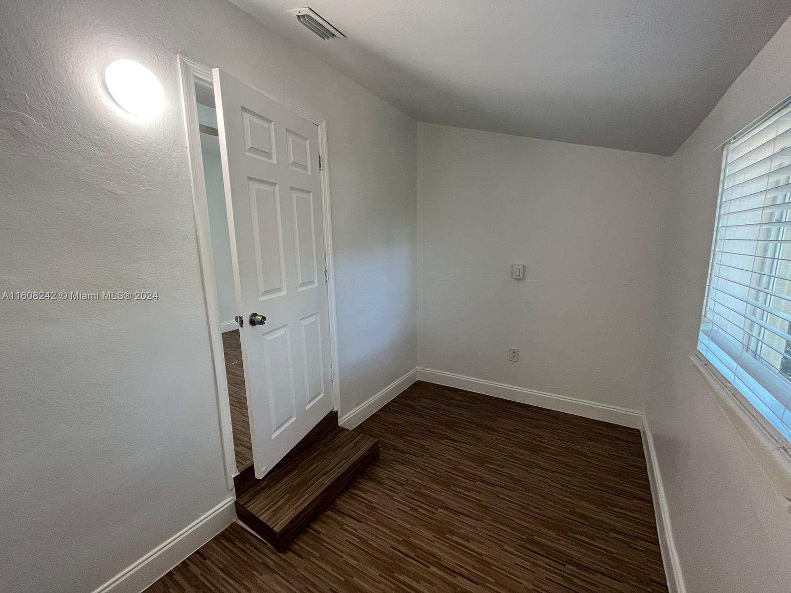 RAILWAY SHOPS ADDN 2ND AM - Residential Lease