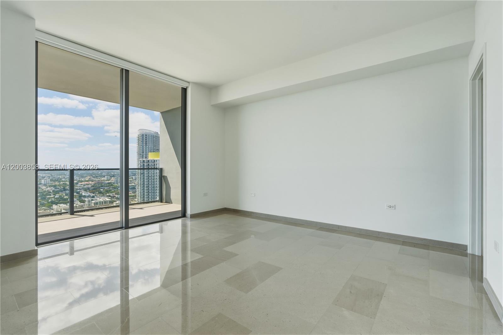 RISE CONDO - Residential