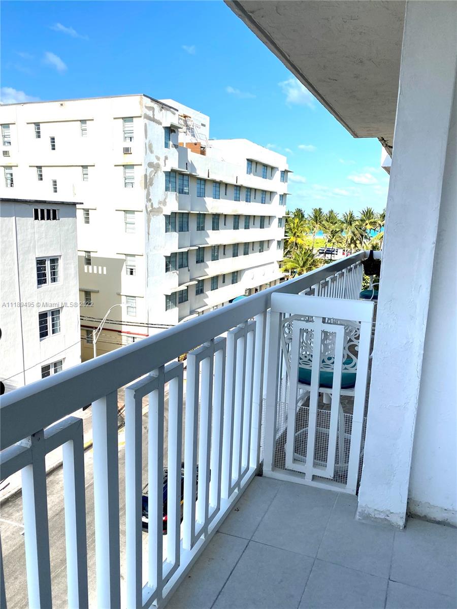 1357 COLLINS AVE CONDO - Residential Lease