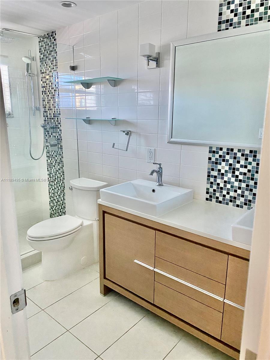 1357 COLLINS AVE CONDO - Residential Lease