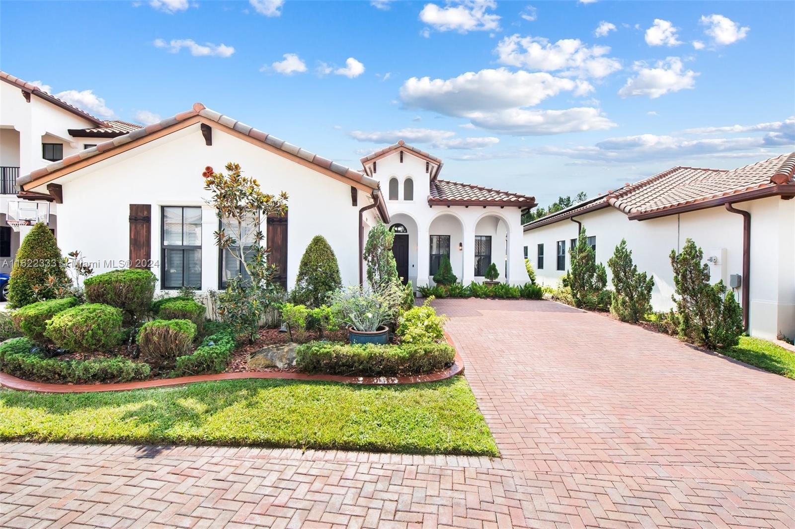 MONTERRA PLAT - Residential Lease