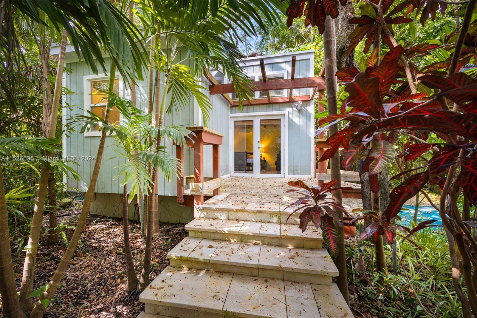 BISCAYNE PARK TERR - Residential