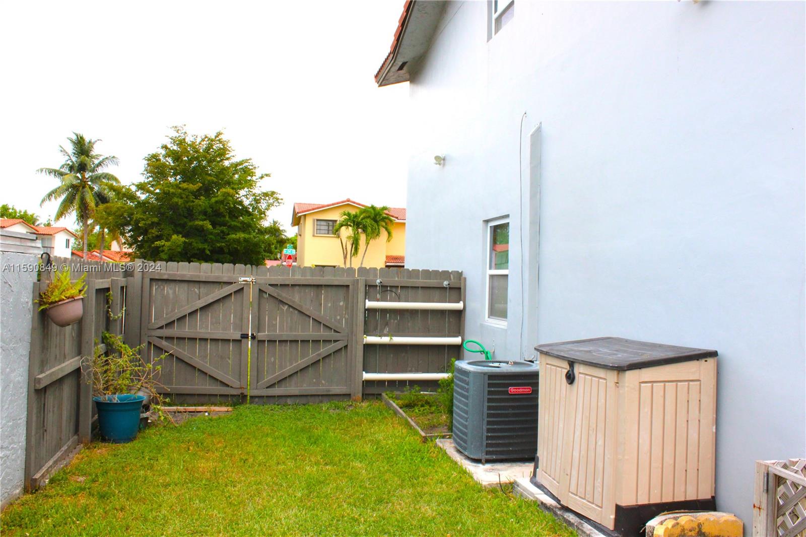 LES GARDENS - Residential