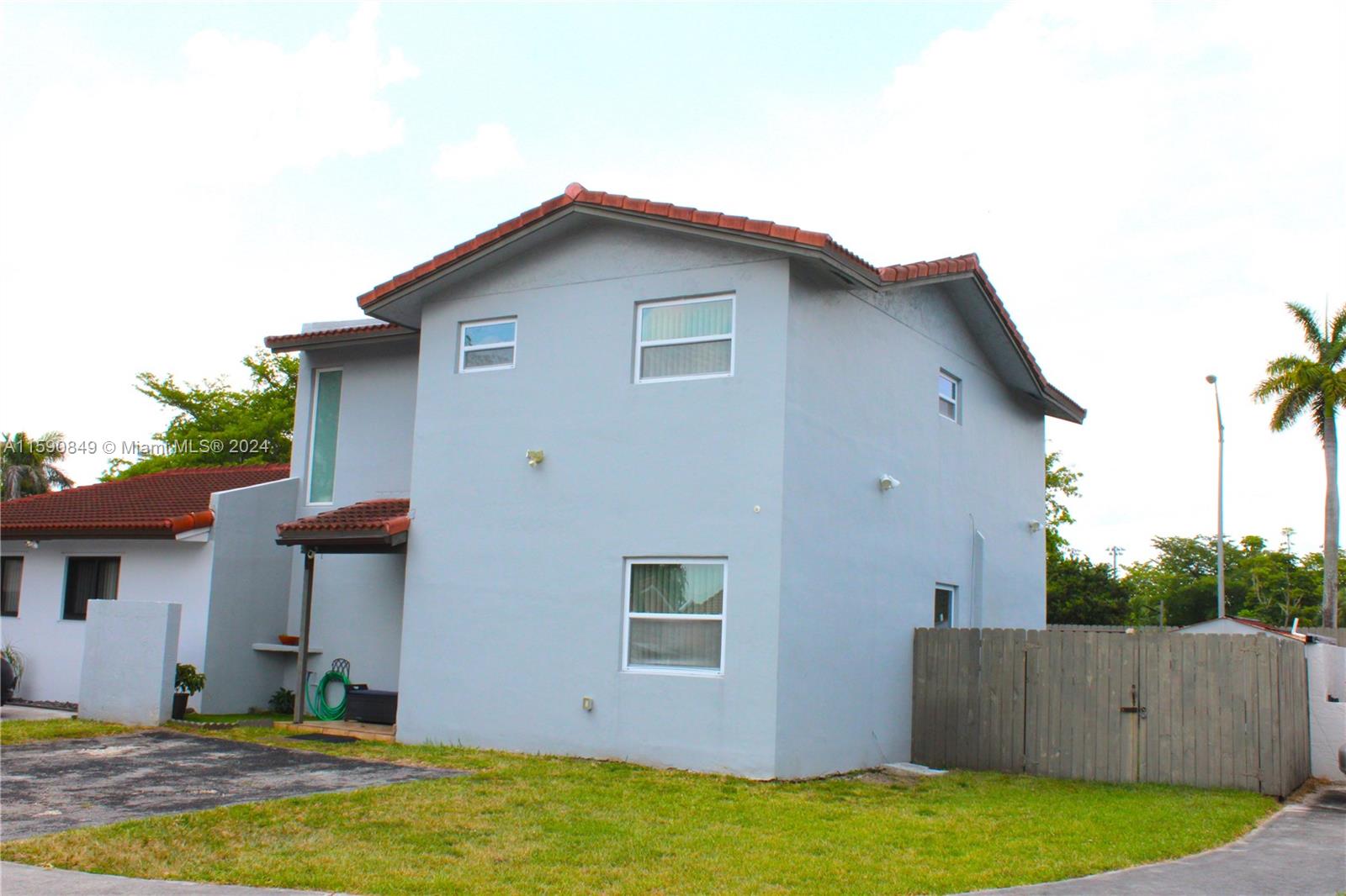 LES GARDENS - Residential