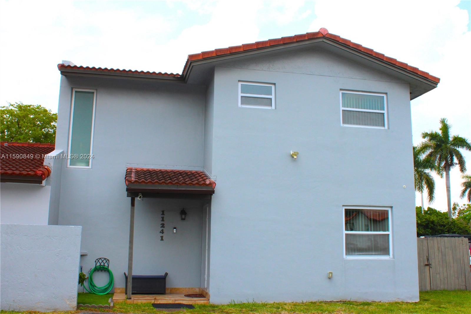 Welcome to your Westchester dream home! This stunning single-family home boasts 3 bedrooms, 2.5 bathrooms, an office space, and top-of-the-line stainless steel appliances. The sleek tile flooring and impact windows add a touch of modern elegance to the space, while the convenient location within walking distance to FIU makes it ideal for students or faculty. Situated on a corner property with no HOA fees, this home offers both privacy and convenience. The remodeled bathrooms and stairs add a luxurious touch, making this home truly move-in ready. With easy access to major expressways, commuting is a breeze, and you'll never be far from all the excitement Miami has to offer. Whether you're looking for a peaceful retreat or a place to entertain friends and family, this home has it all!