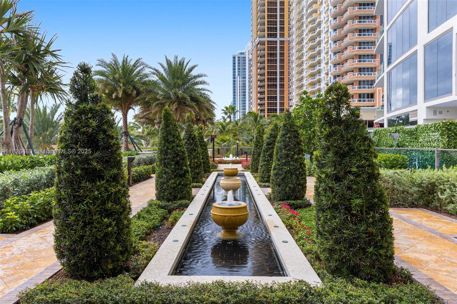 NORTH BISCAYNE BEACH AMEN - Residential