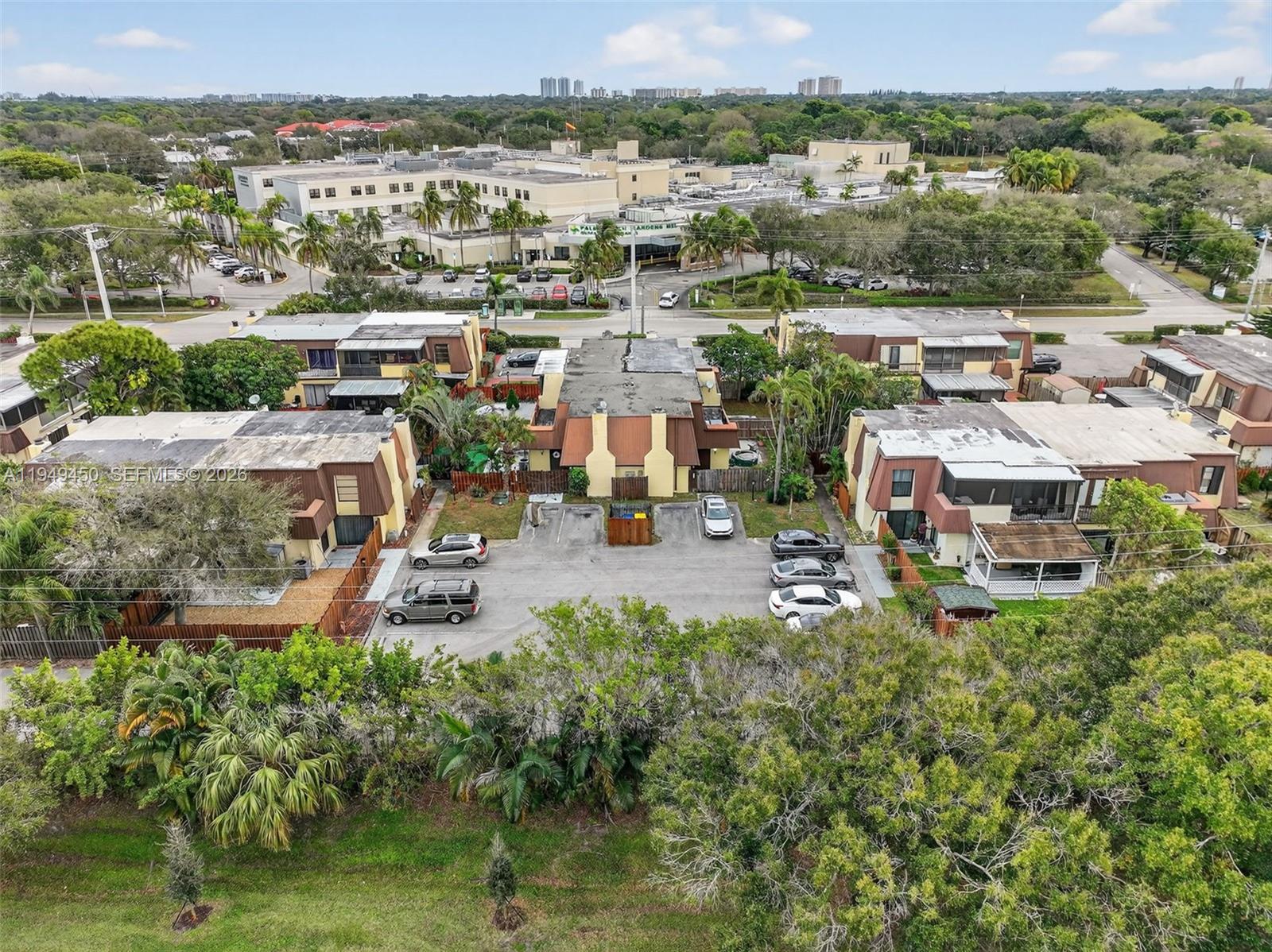 CEDAR GARDENS TOWNHOUSES - Residential