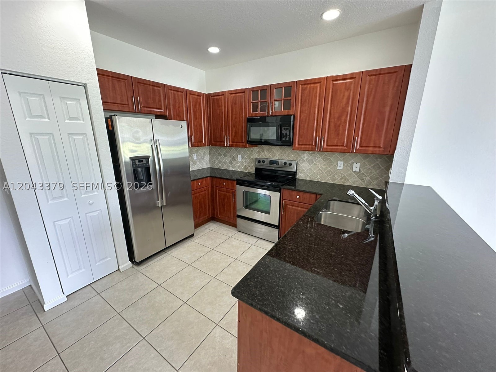 GEORGETOWN - Residential Lease