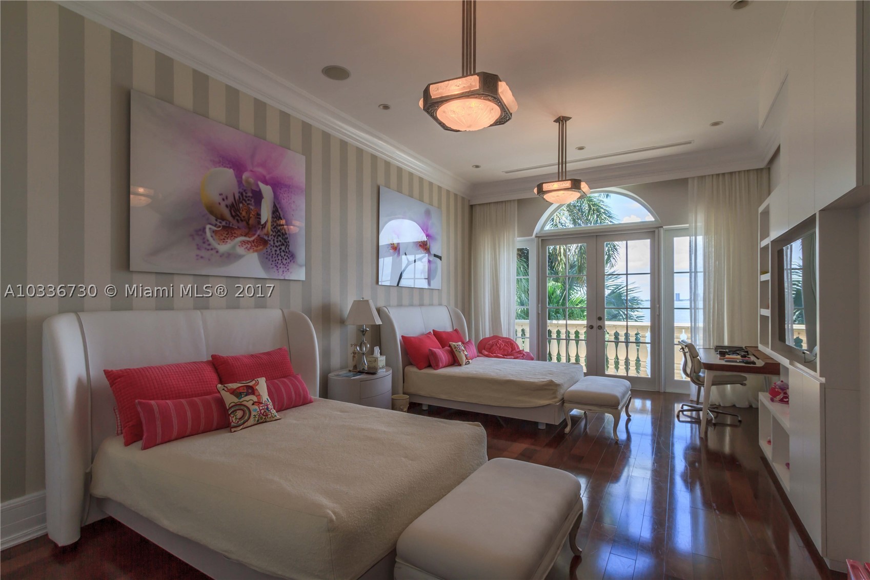 LA GORCE GOLF SUB - Residential