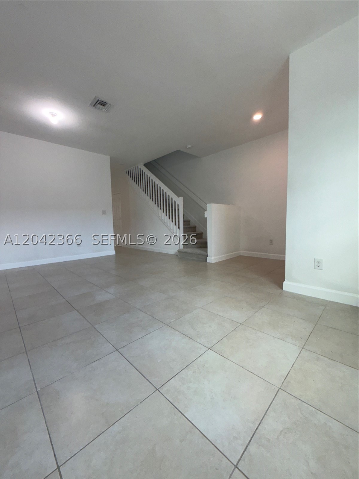CHARLESTON COMMONS 2 - Residential