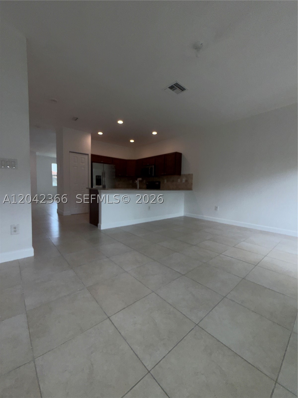 CHARLESTON COMMONS 2 - Residential