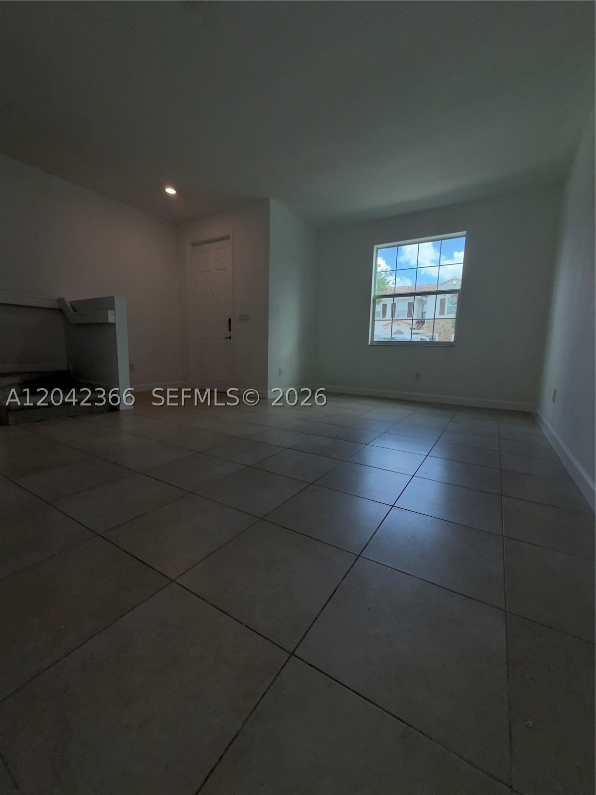 CHARLESTON COMMONS 2 - Residential