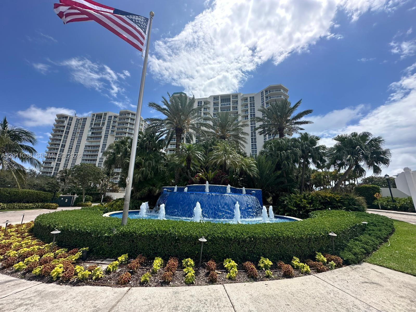 RENAISSANCE ON THE OCEAN - Residential