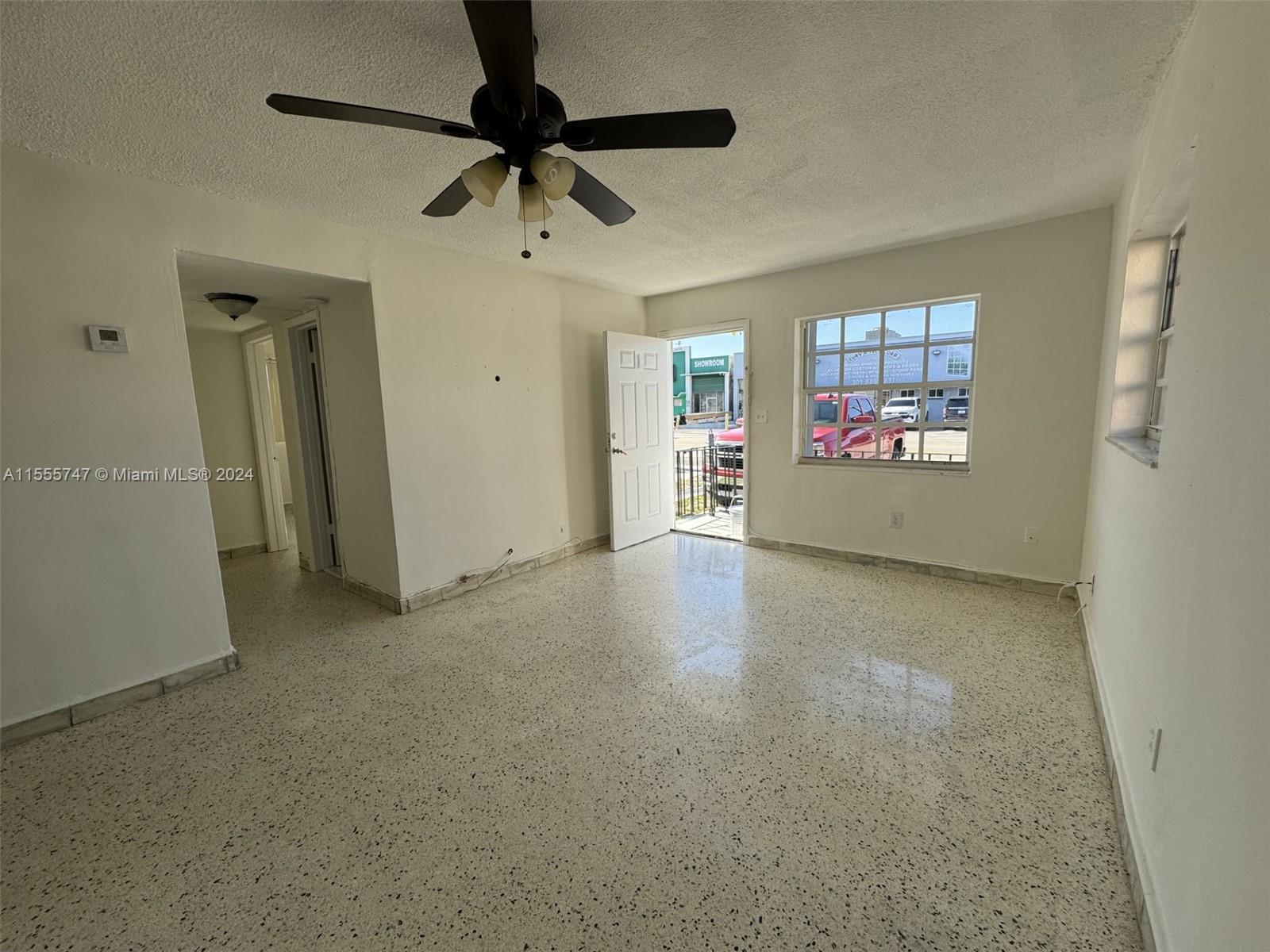 HIALEAH HOMESITES 1ST ADD - Residential Lease