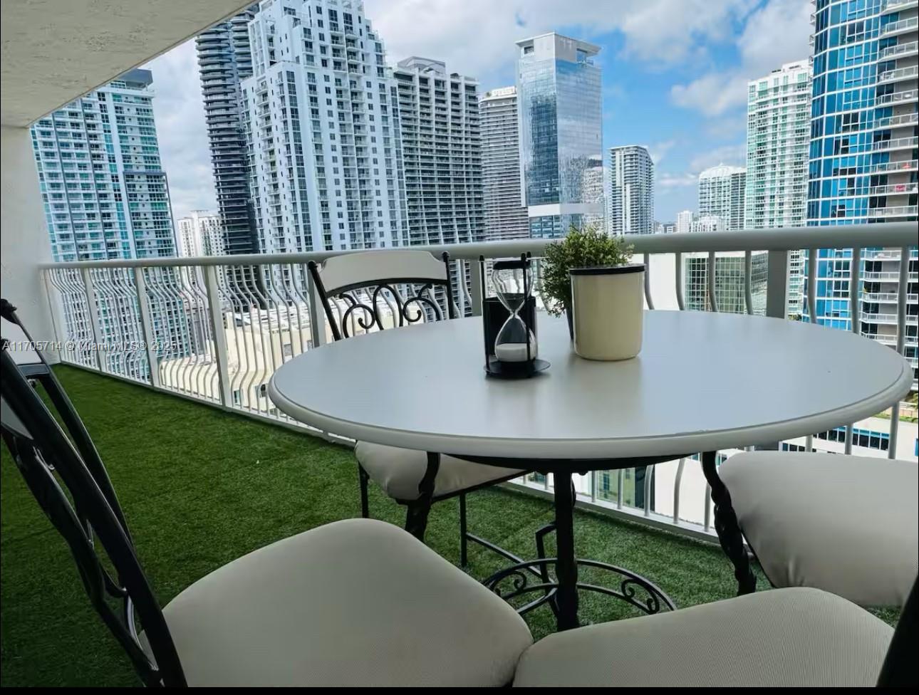 THE CLUB AT BRICKELL BAY - Residential Lease