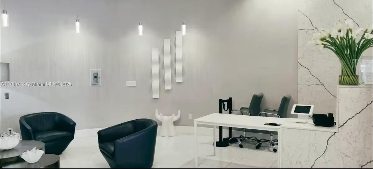 THE CLUB AT BRICKELL BAY - Residential Lease
