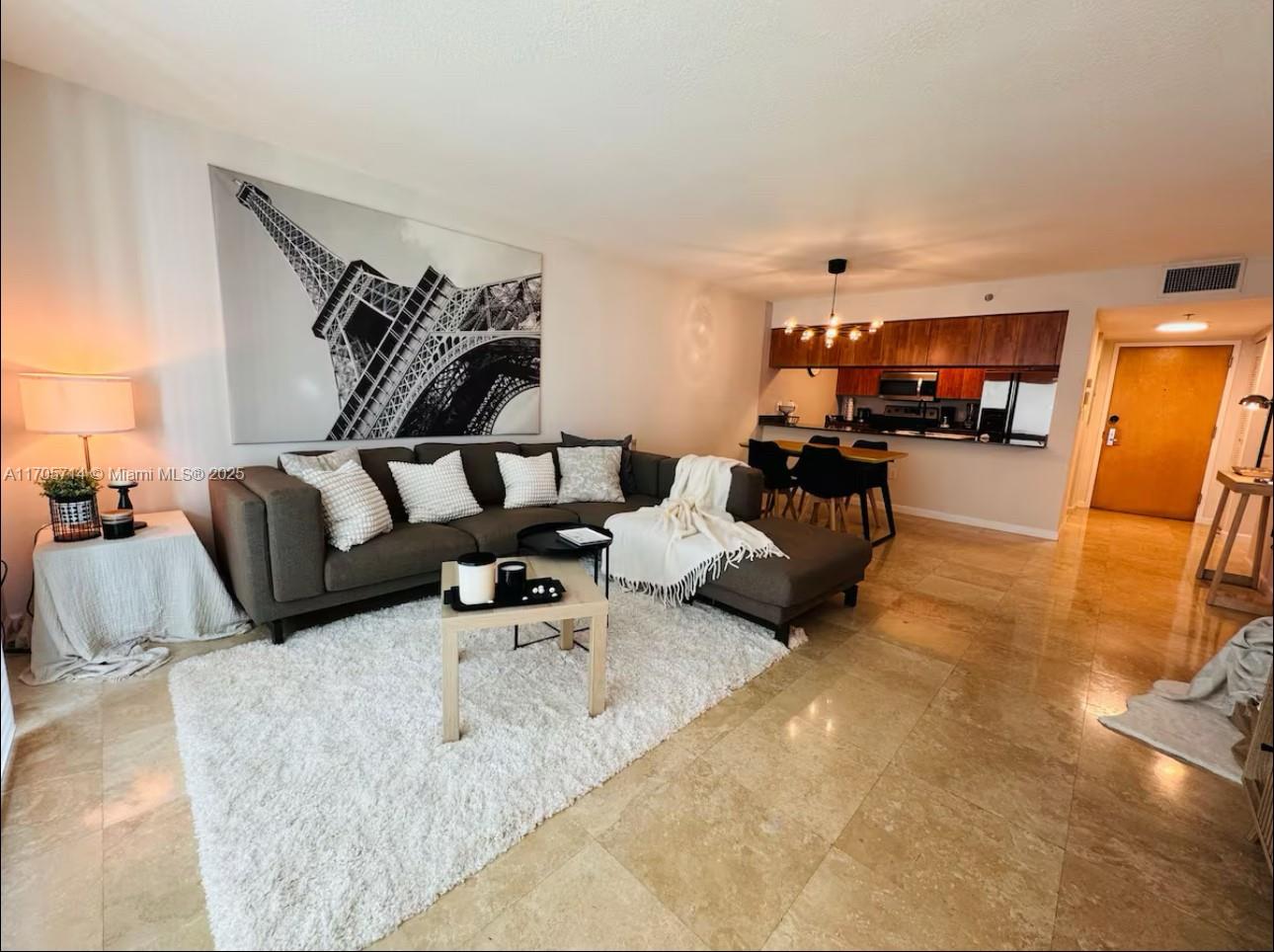 THE CLUB AT BRICKELL BAY - Residential Lease