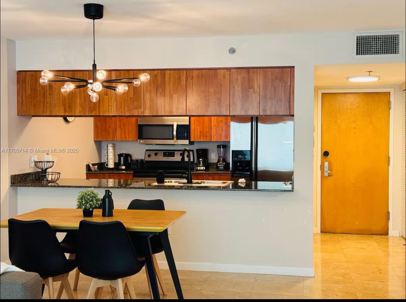 THE CLUB AT BRICKELL BAY - Residential Lease
