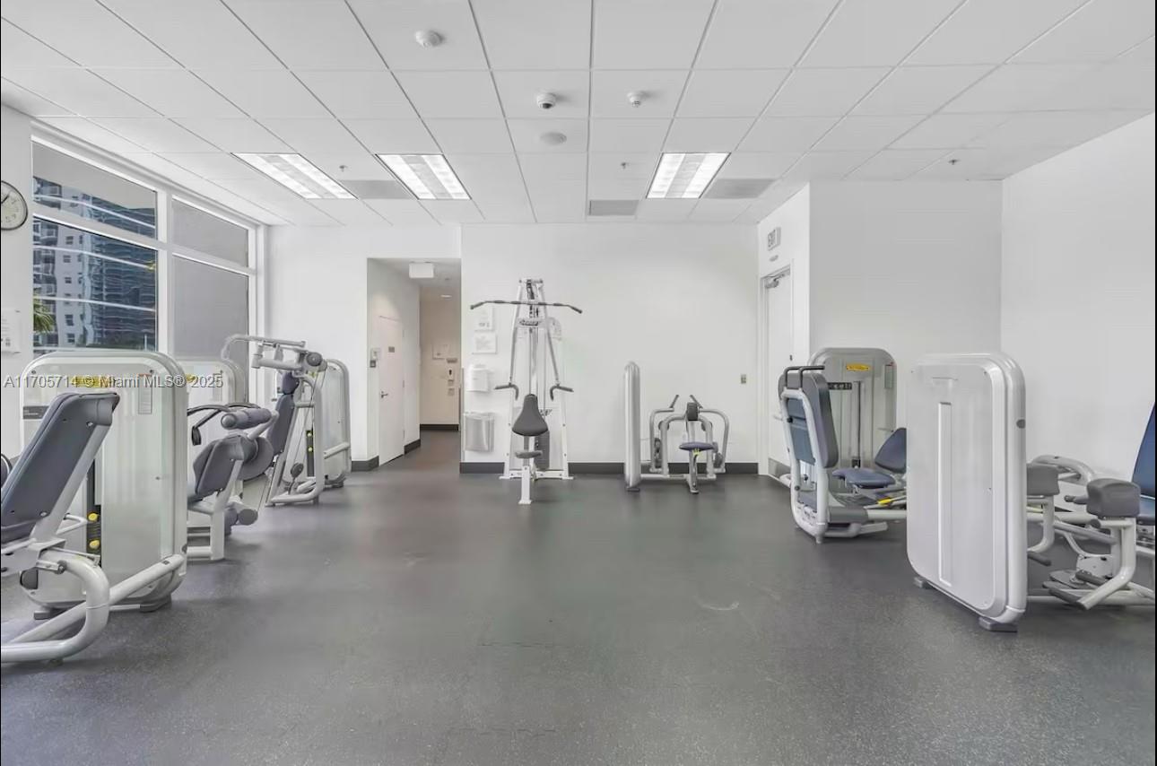 THE CLUB AT BRICKELL BAY - Residential Lease