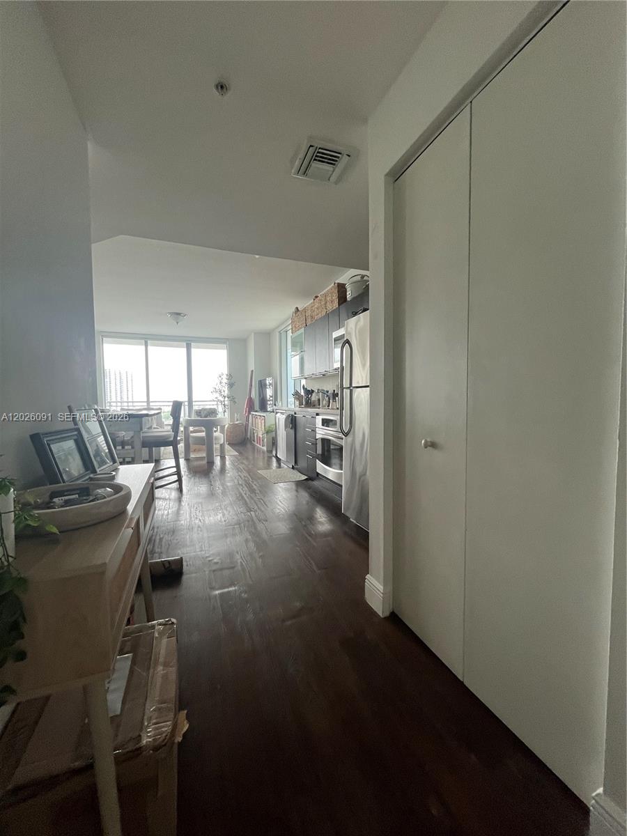 IVY CONDO - Residential Lease