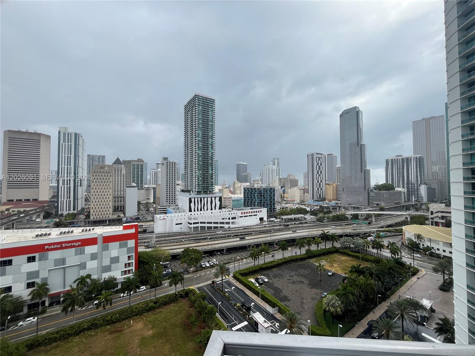 IVY CONDO - Residential Lease