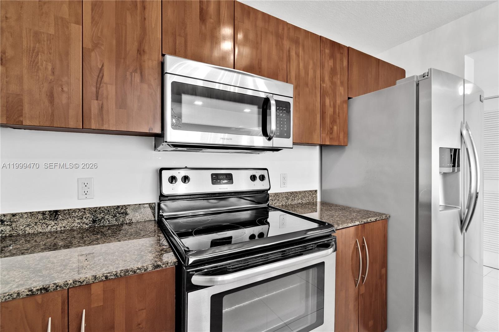 THE CLUB AT BRICKELL BAY - Residential