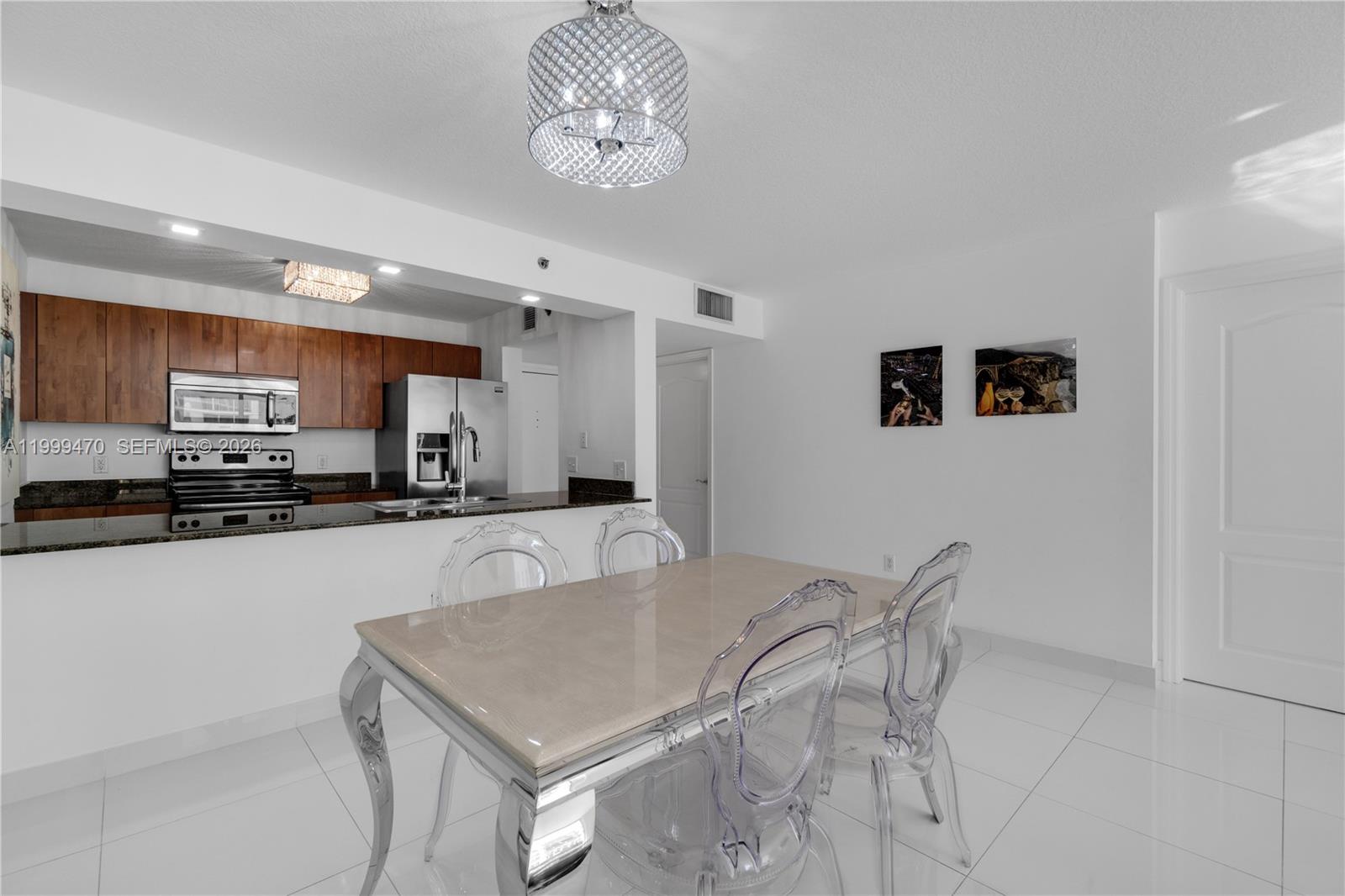 THE CLUB AT BRICKELL BAY - Residential