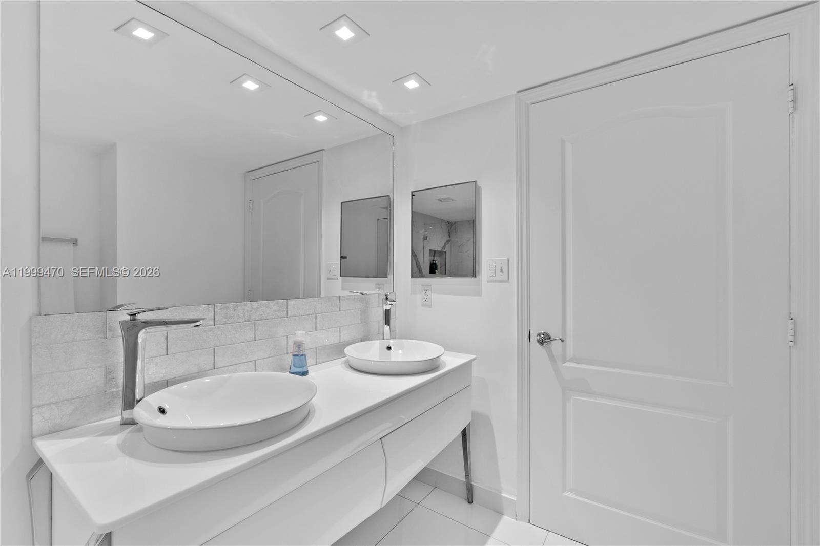 THE CLUB AT BRICKELL BAY - Residential
