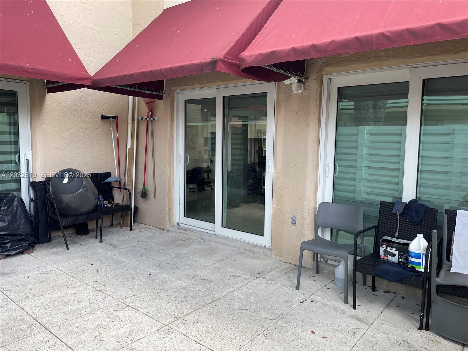 KENDALL CENTER - Residential