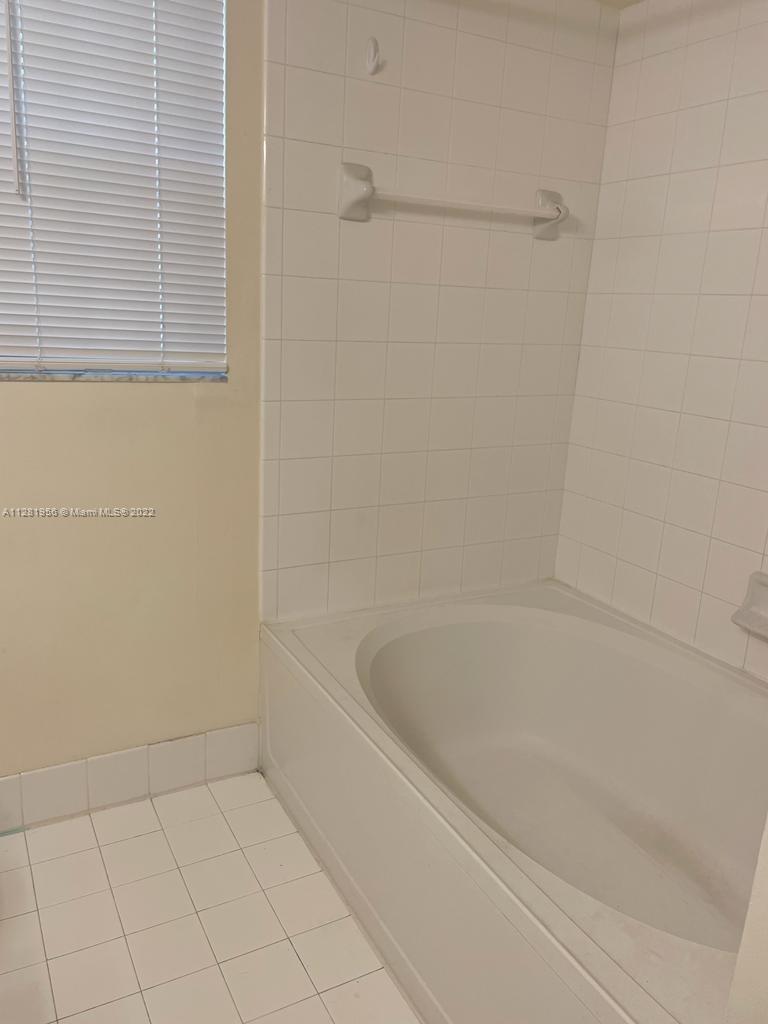 DEVONAIRE CONDO AT PEMBRO - Residential Lease