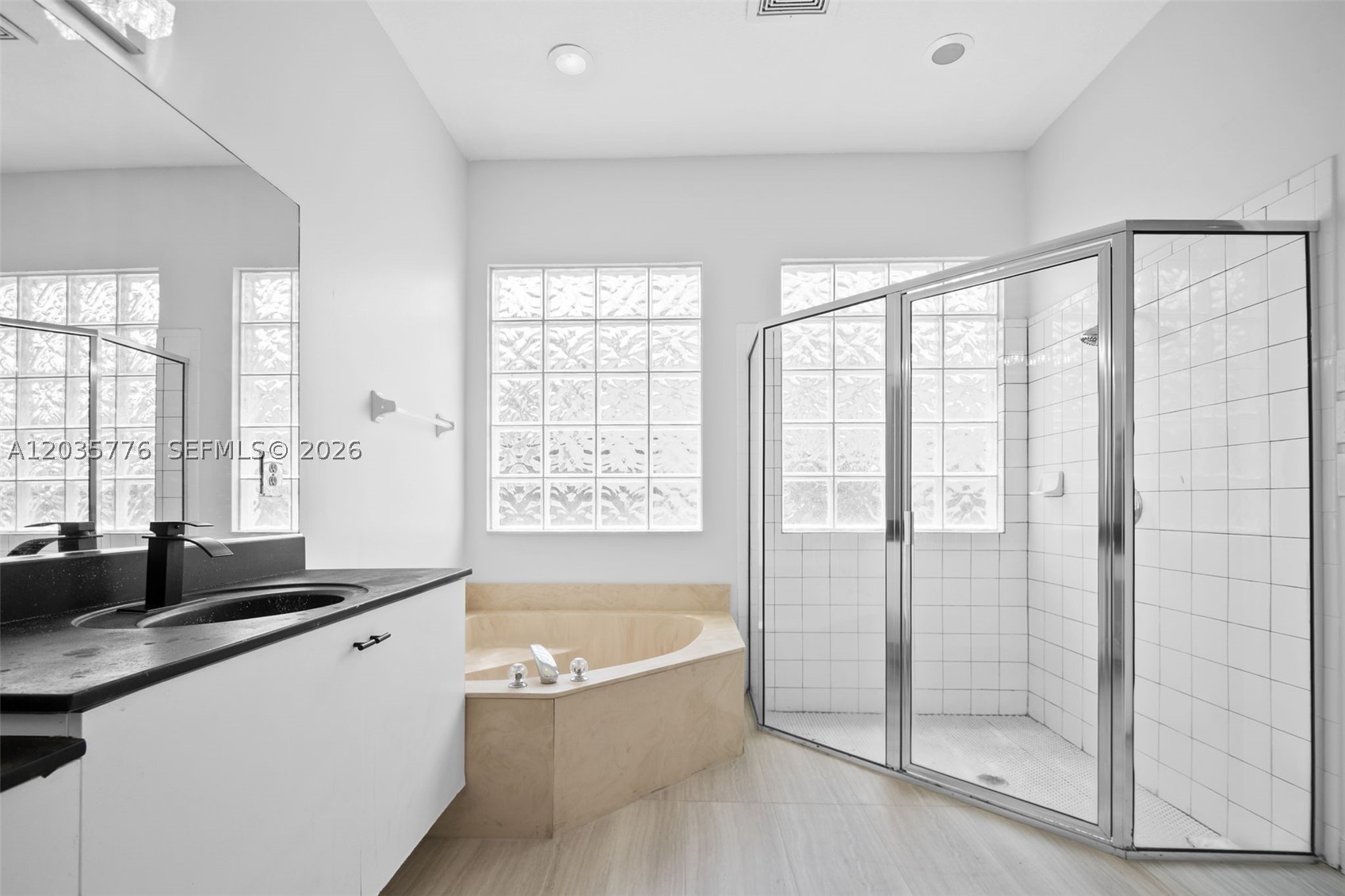 PASADENA AT PEMBROKE SHOR - Residential Lease